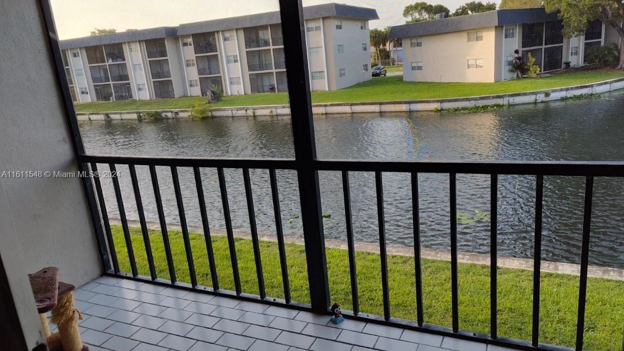 7925 S Colony Cir S, Unit 210, Tamarac, FL 33321 Photo