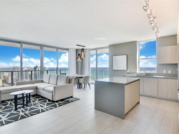 Unit R1401, Hollywood, FL 33019