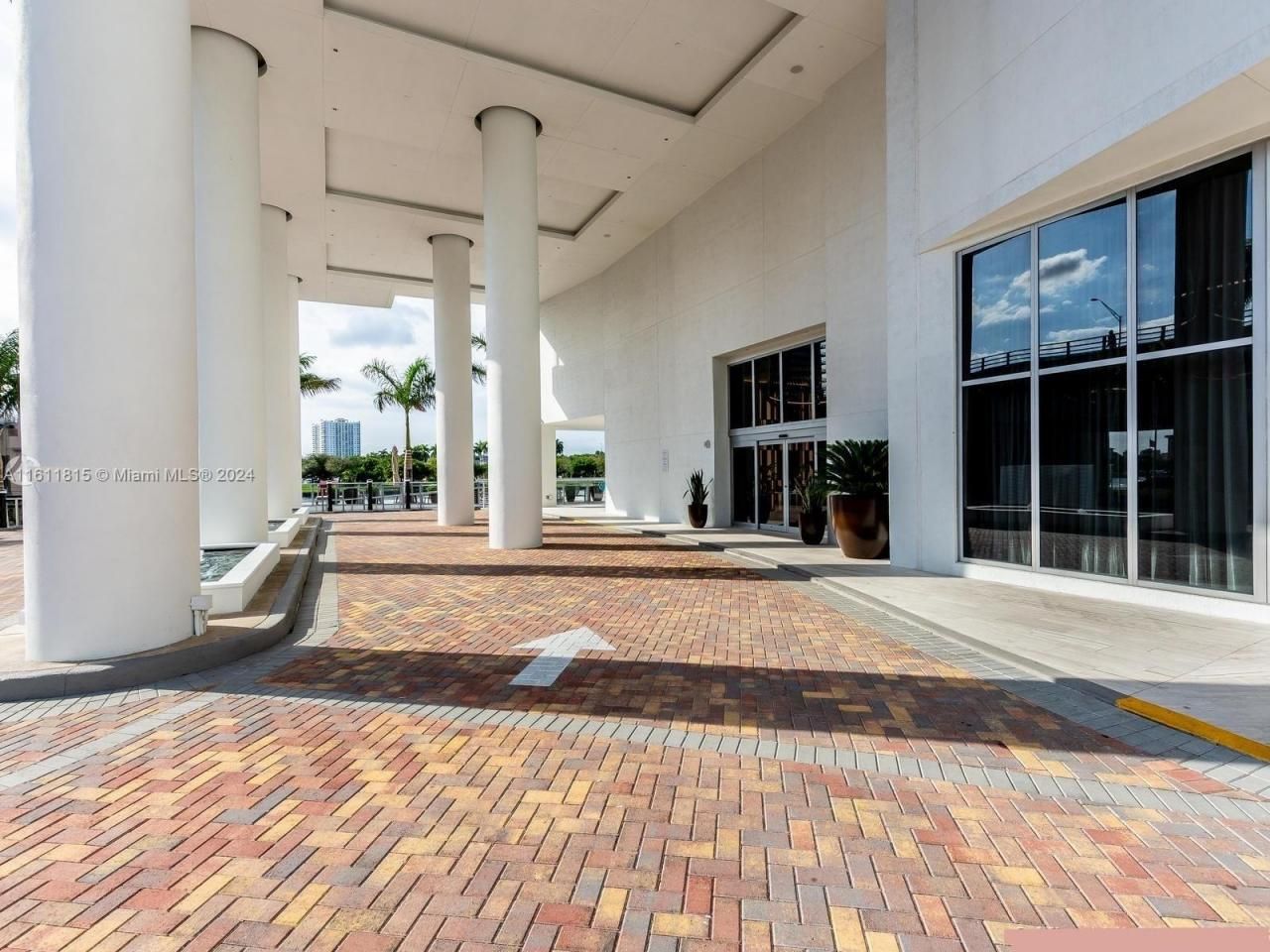 Please Call For Address, Unit R1401, Hollywood, FL 33019 Photo