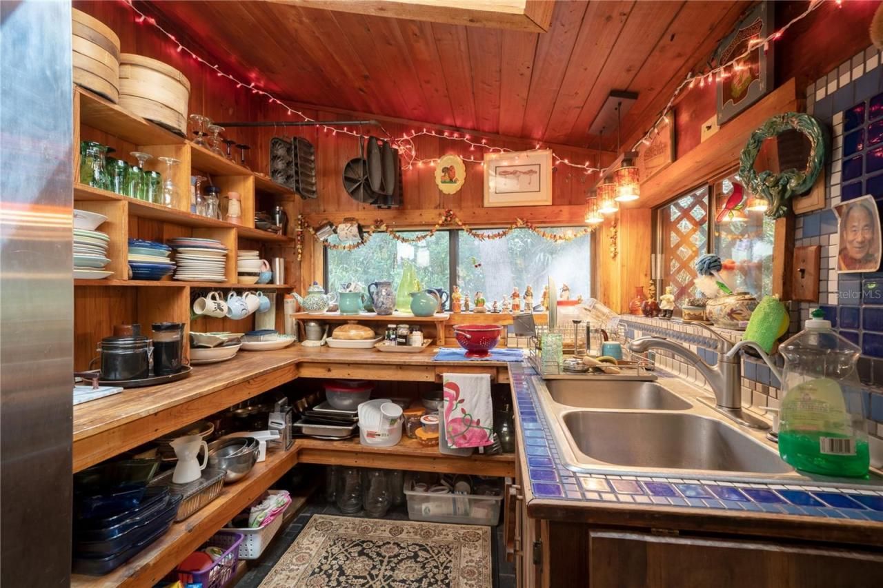 250 W West Lake Drive, Hawthorne, FL 32640 Photo