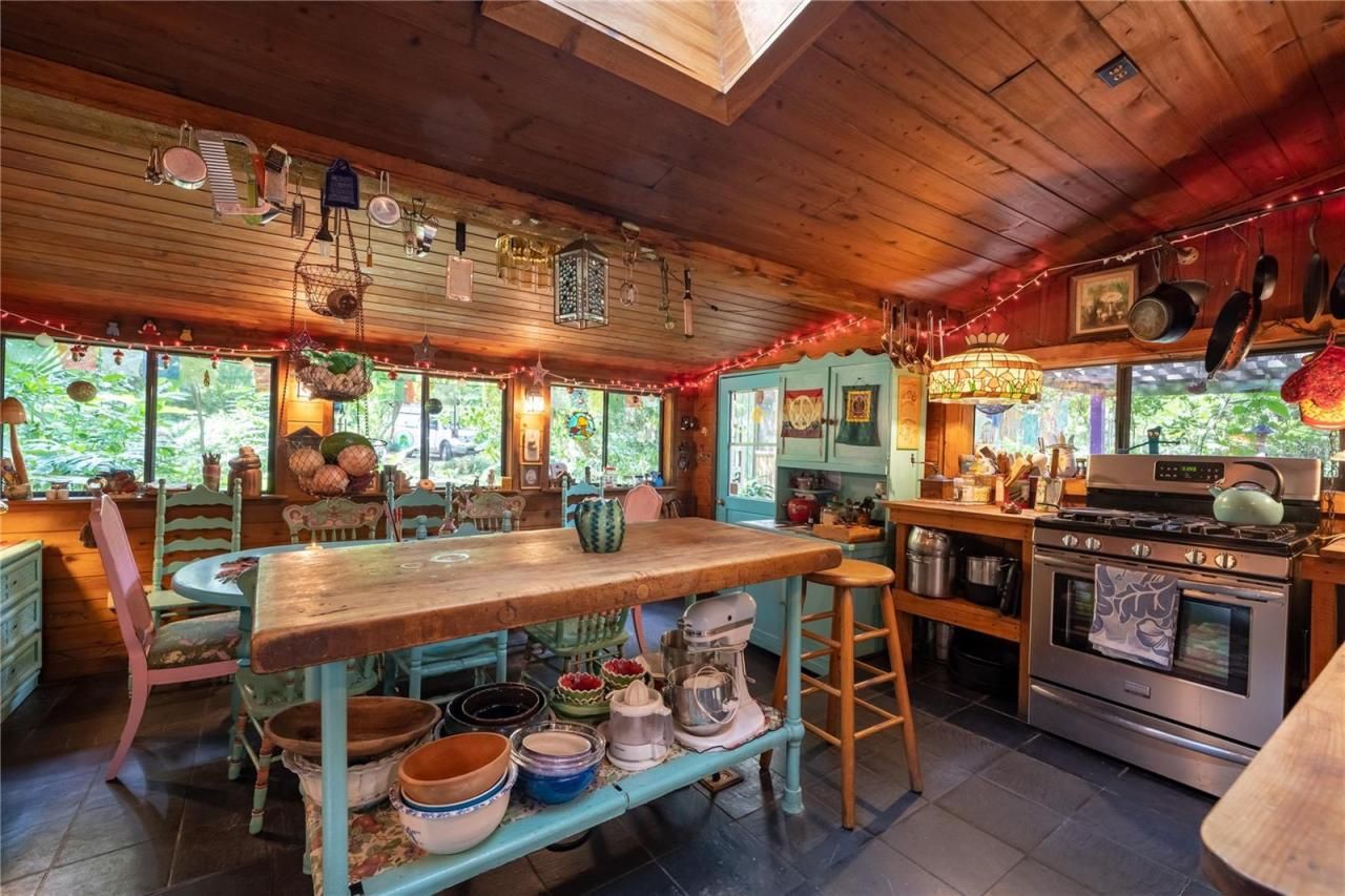 250 W West Lake Drive, Hawthorne, FL 32640 Photo