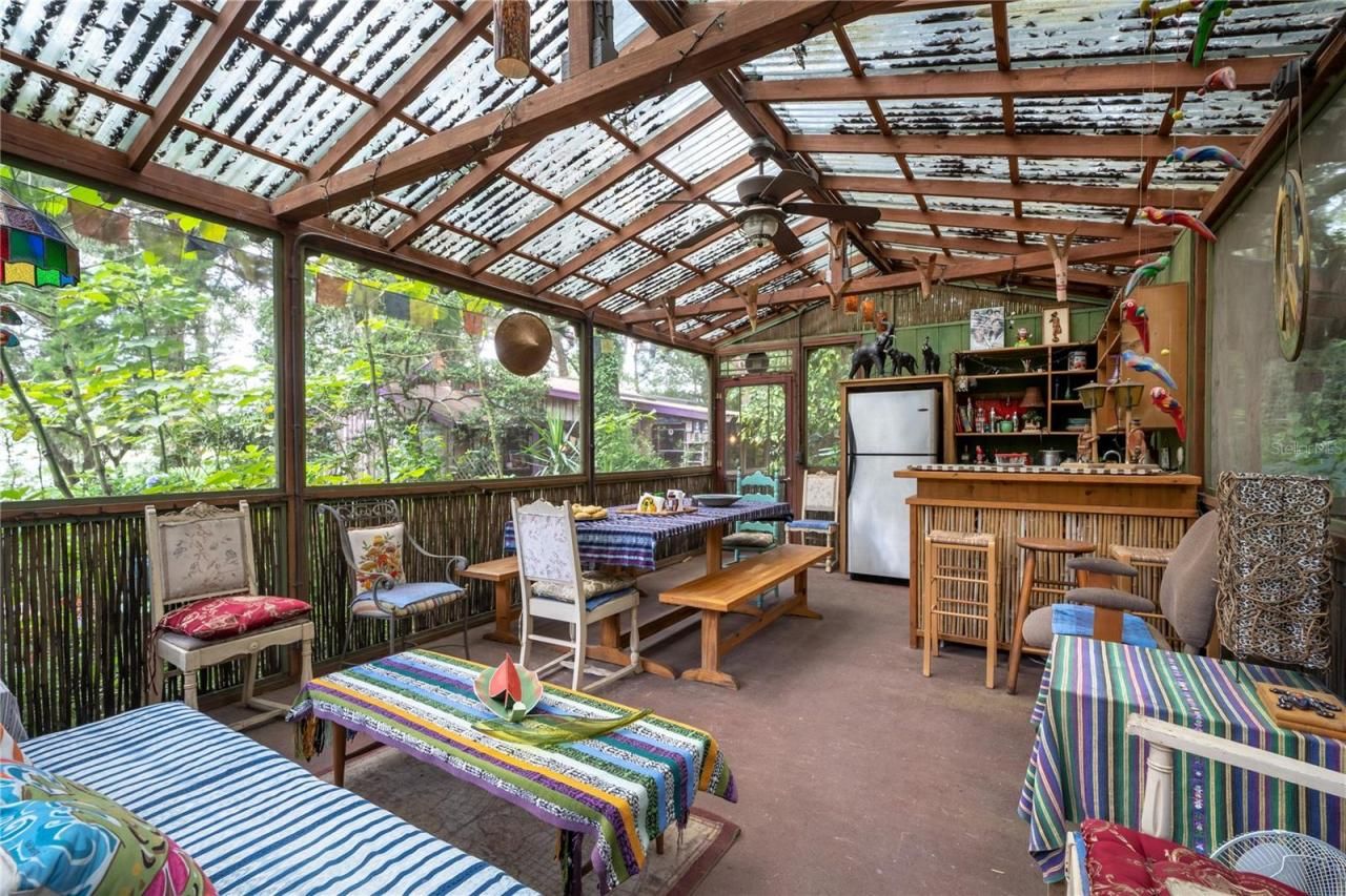 250 W West Lake Drive, Hawthorne, FL 32640 Photo