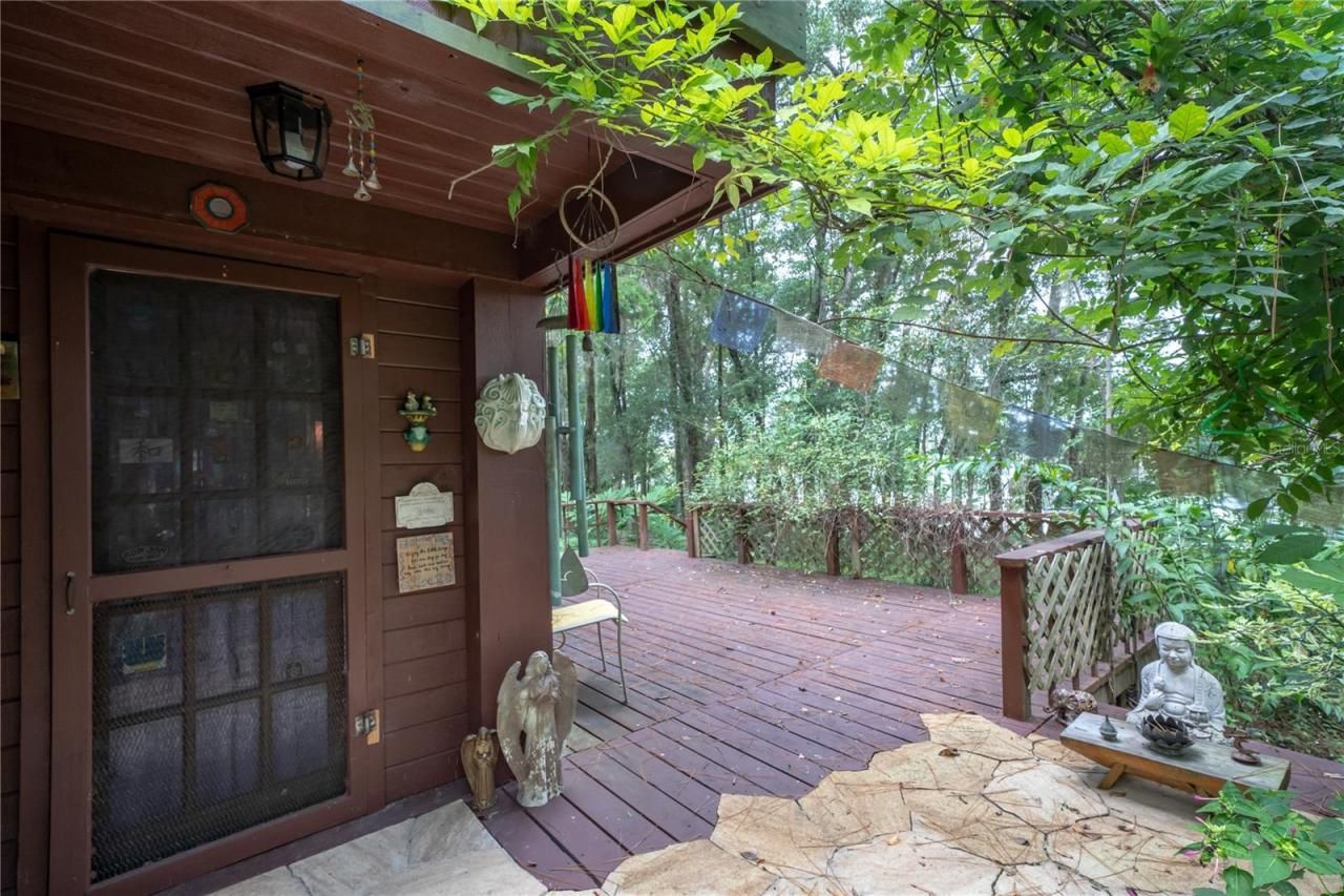 250 W West Lake Drive, Hawthorne, FL 32640 Photo