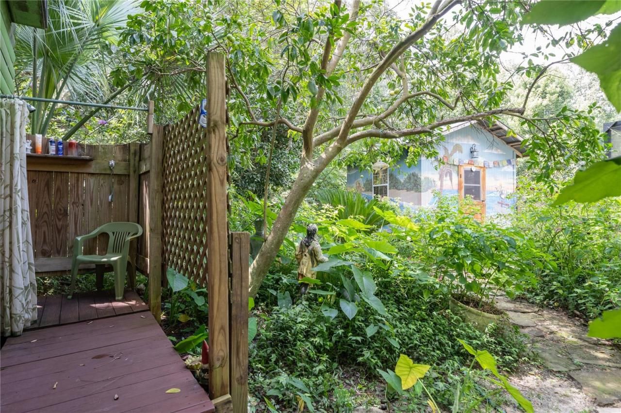 250 W West Lake Drive, Hawthorne, FL 32640 Photo