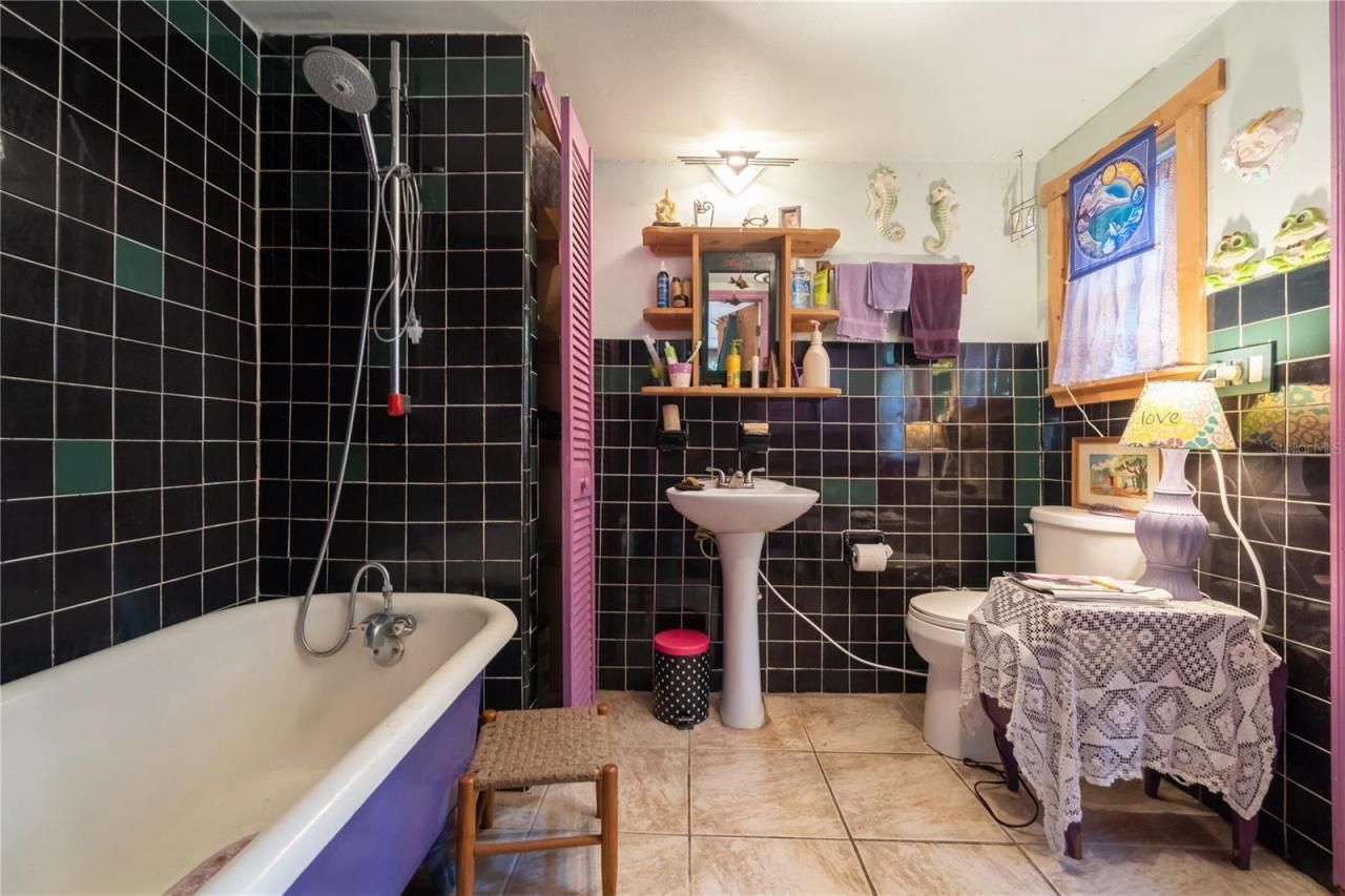 250 W West Lake Drive, Hawthorne, FL 32640 Photo