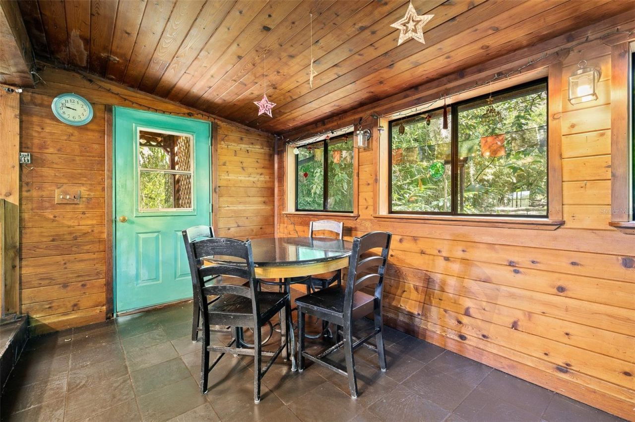 250 W West Lake Drive, Hawthorne, FL 32640 Photo