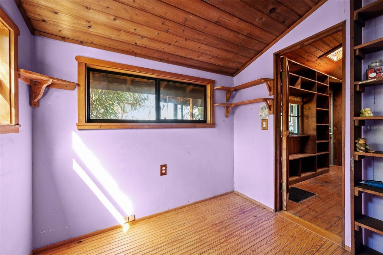 250 W West Lake Drive, Hawthorne, FL 32640 Photo