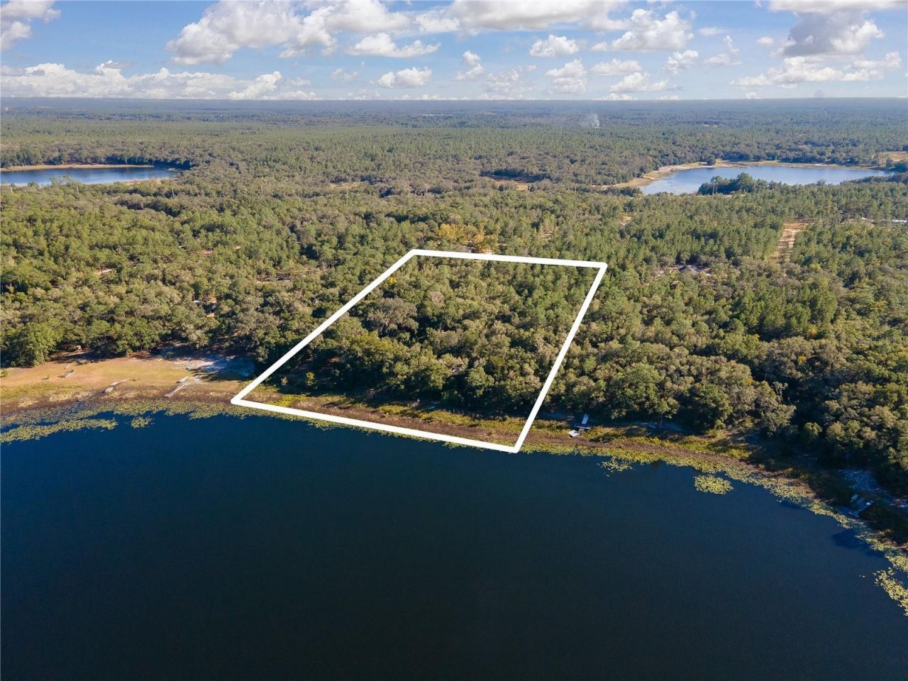 250 W West Lake Drive, Hawthorne, FL 32640 Photo