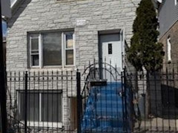 2658 W 24th Place, Chicago, IL 60608