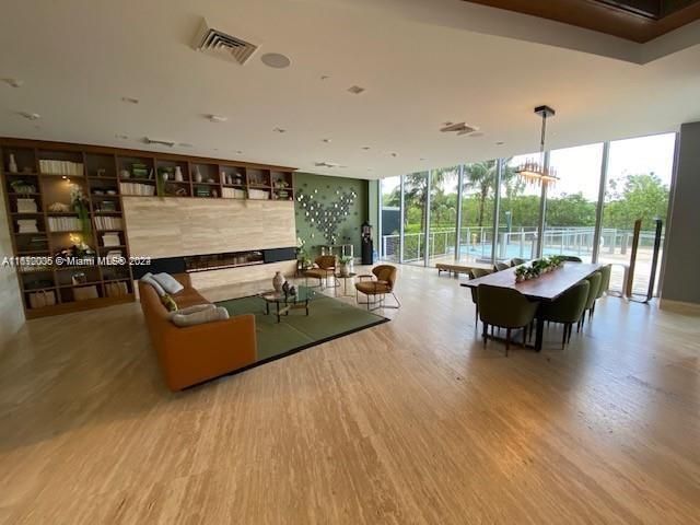 16385 Biscayne Blvd, Unit 1418, North Miami Beach, FL 33160 Photo