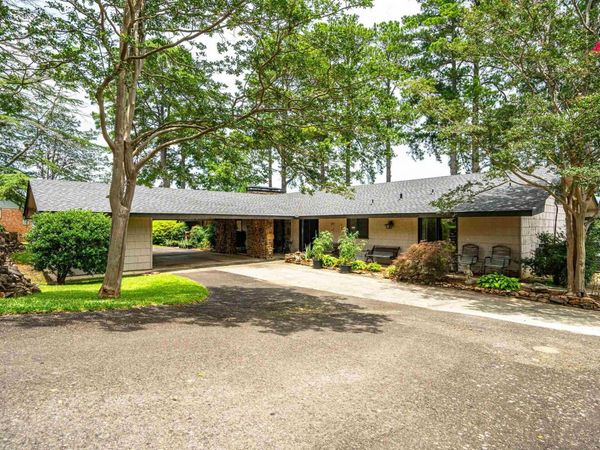 462 Caroline Acres Point, Hot Springs, AR 71913