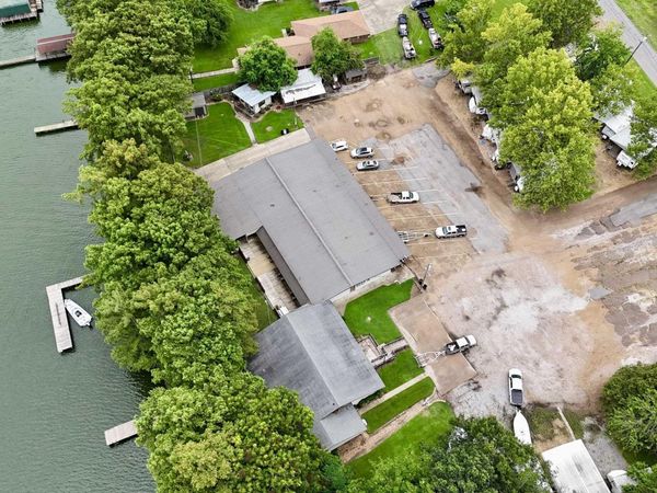 1424 Fishermans Dr, Ferriday, LA 71334