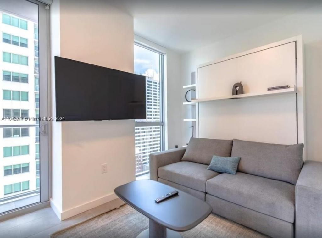 227 NE 2nd St, Unit 2112, Miami, FL 33132 Photo