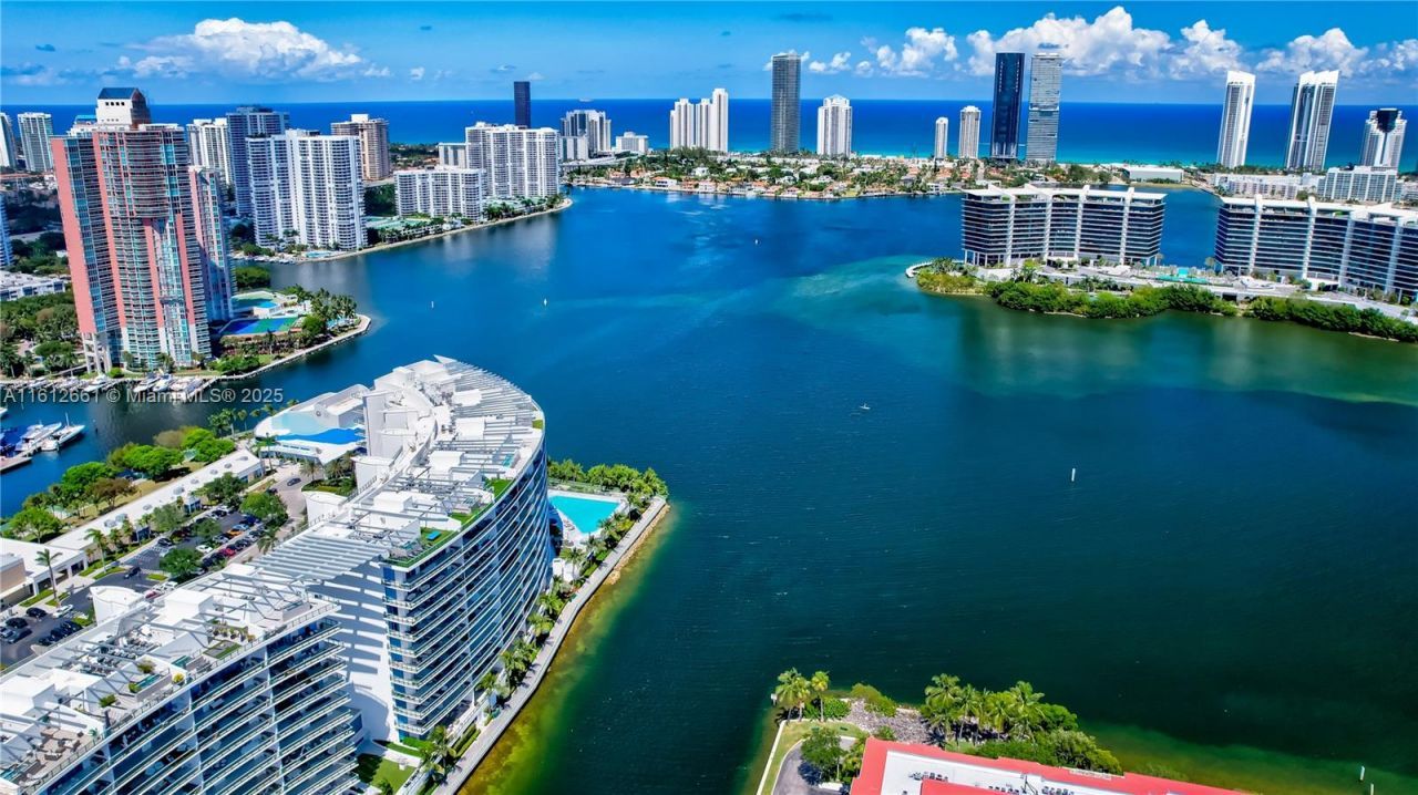 3300 NE 188 St., Unit 611, Aventura, FL 33180 Photo