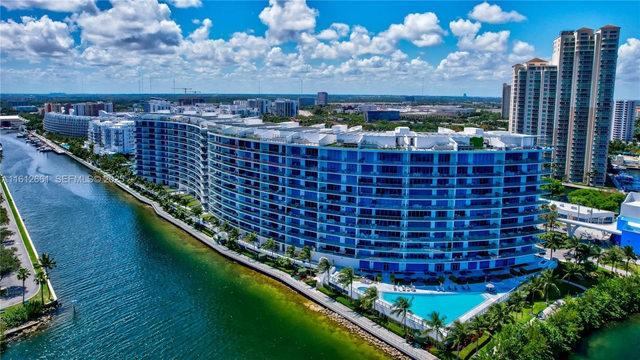 3300 NE 188 St., Unit 611, Aventura, FL 33180 Photo