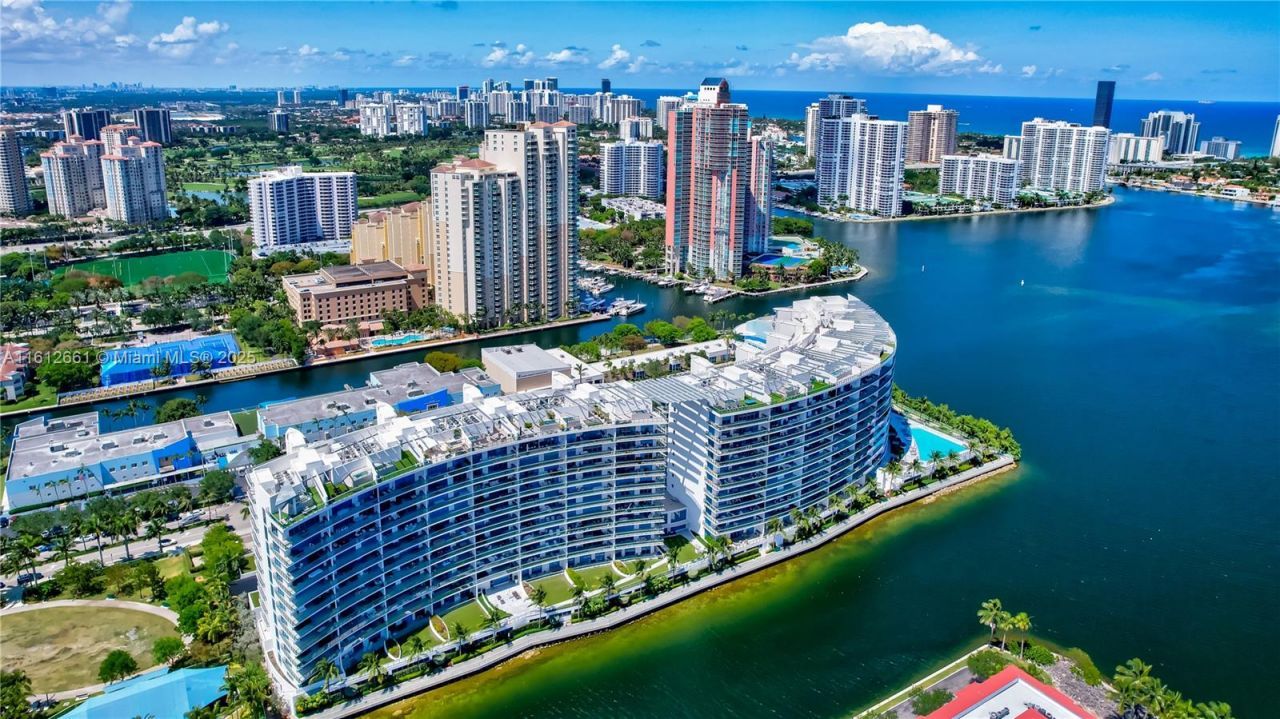 3300 NE 188 St., Unit 611, Aventura, FL 33180 Photo