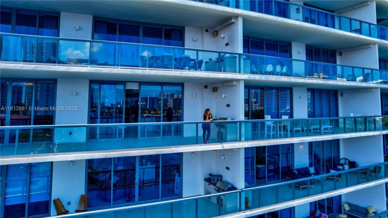 3300 NE 188 St., Unit 611, Aventura, FL 33180 Photo