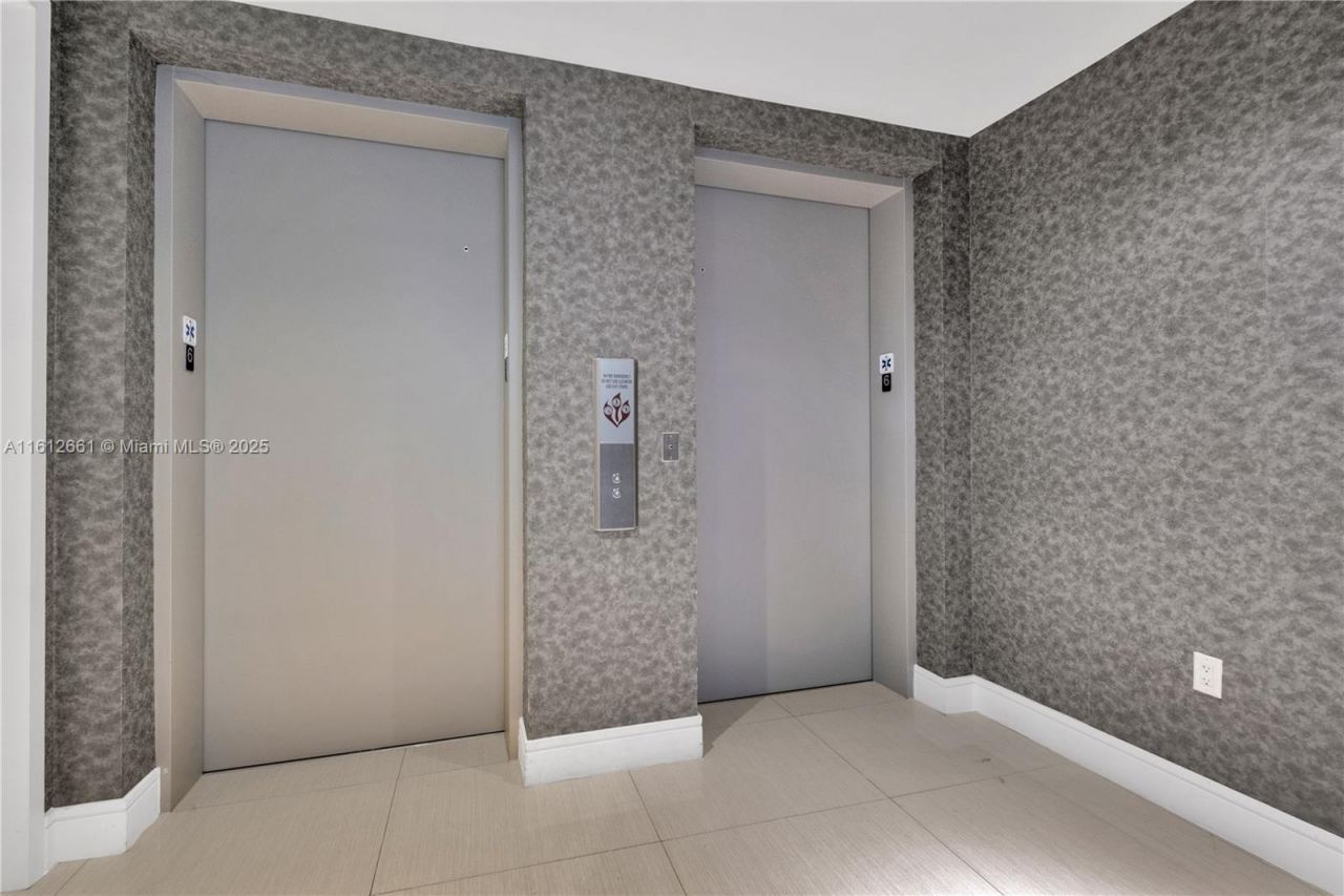 3300 NE 188 St., Unit 611, Aventura, FL 33180 Photo