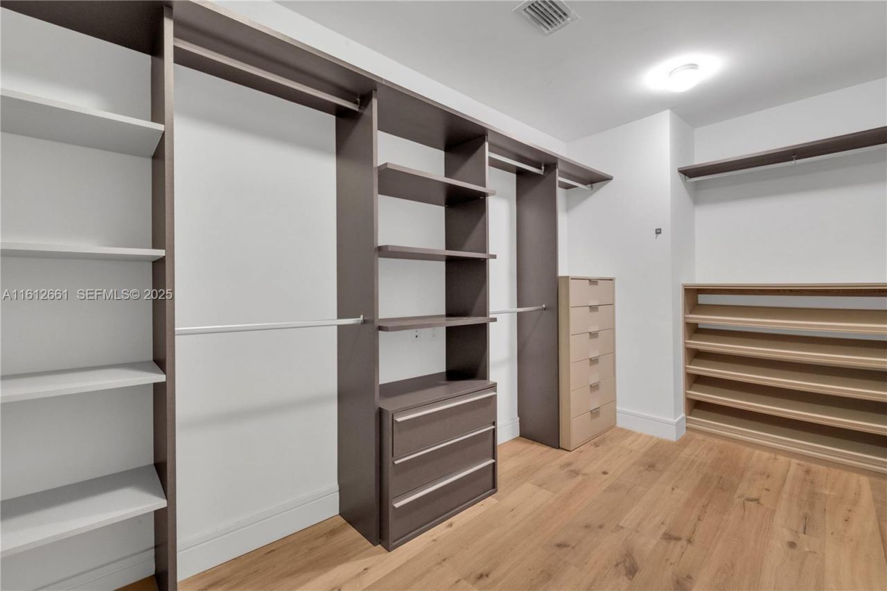 3300 NE 188 St., Unit 611, Aventura, FL 33180 Photo