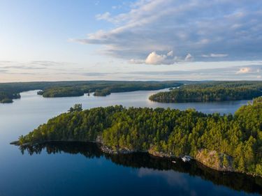 2928 Waters Island and Dock Van Vac Road, Ely, MN 55731