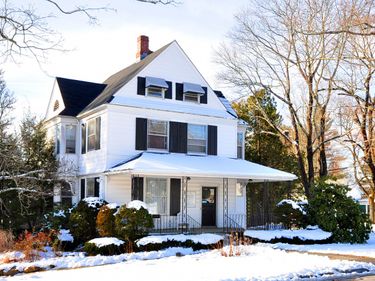 82 Meadow, Litchfield, CT 06759