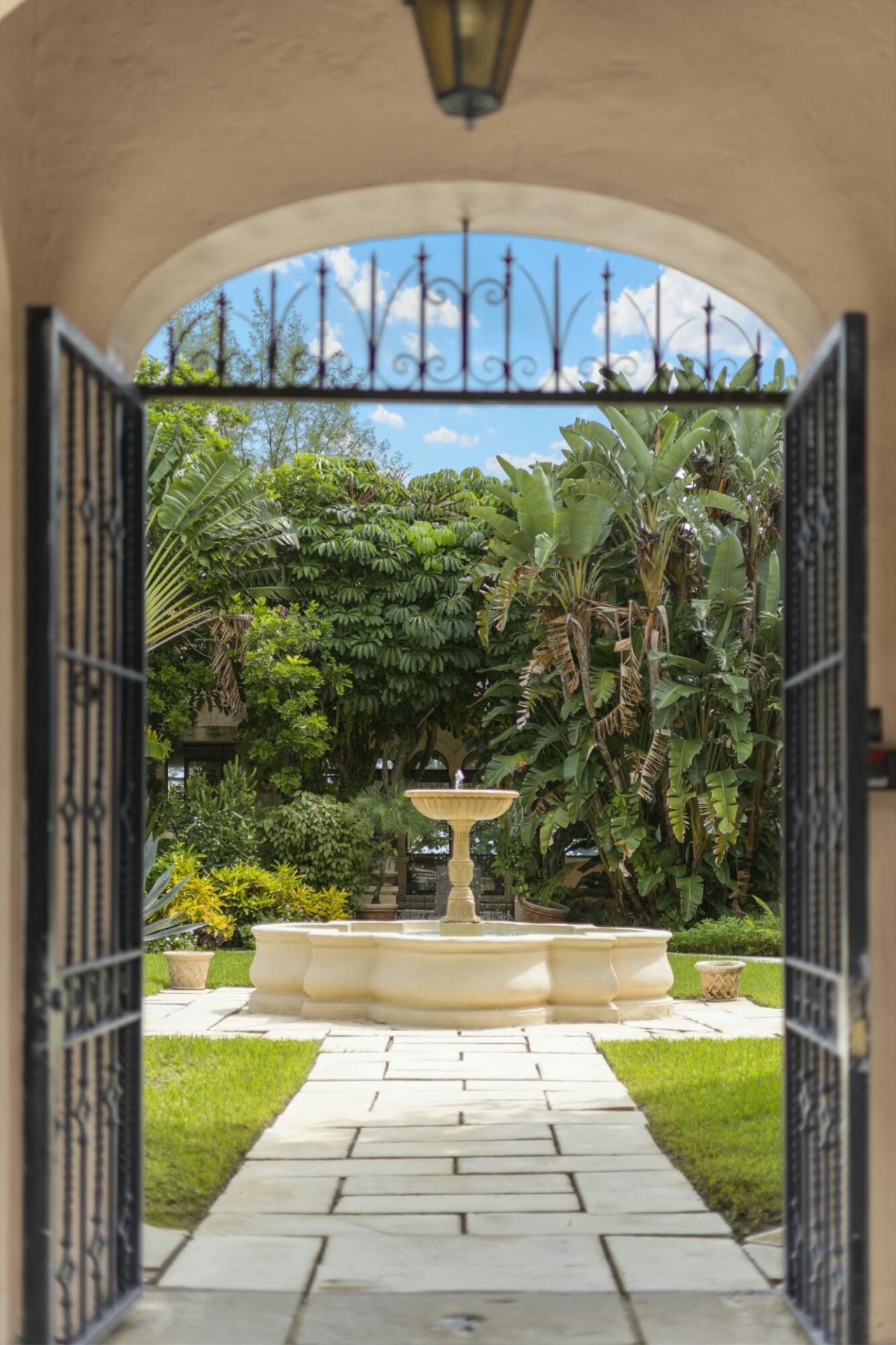 200 N Ocean Boulevard, Unit 1, Palm Beach, FL 33480 Photo