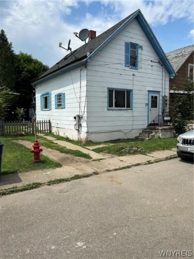 122 Weimar Street, Buffalo, NY 14206 Main Photo