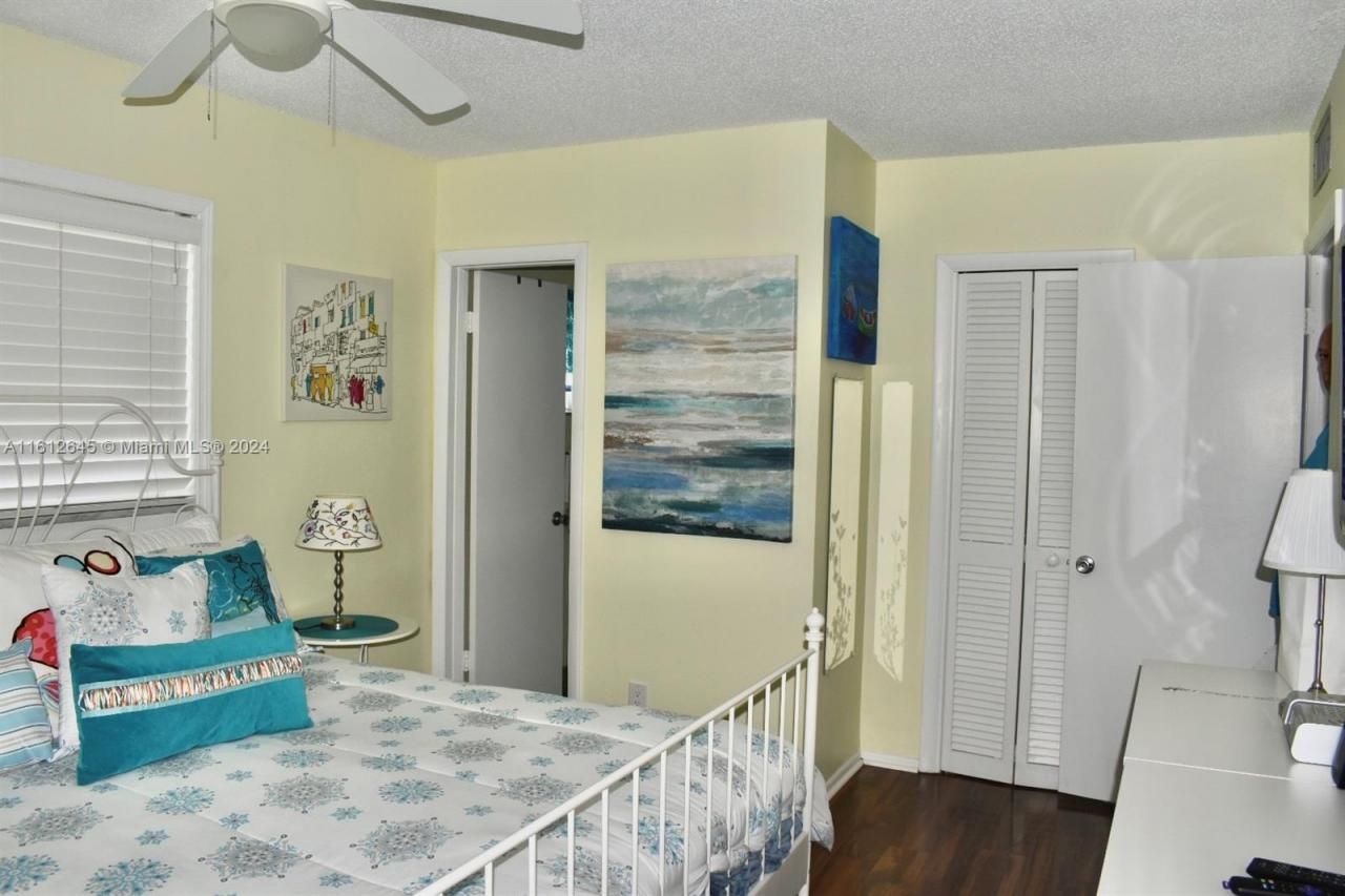 5300 Washington St, Unit D309, Hollywood, FL 33021 Photo