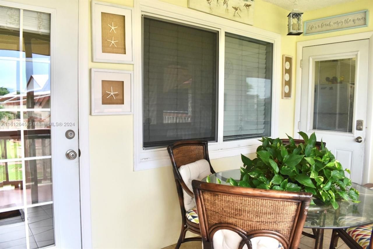 5300 Washington St, Unit D309, Hollywood, FL 33021 Photo