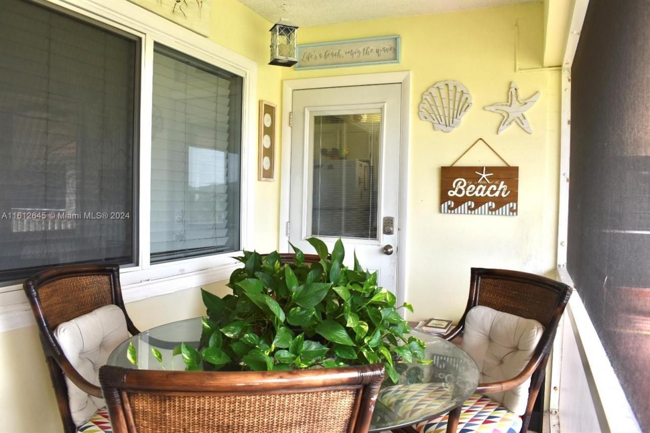 5300 Washington St, Unit D309, Hollywood, FL 33021 Photo