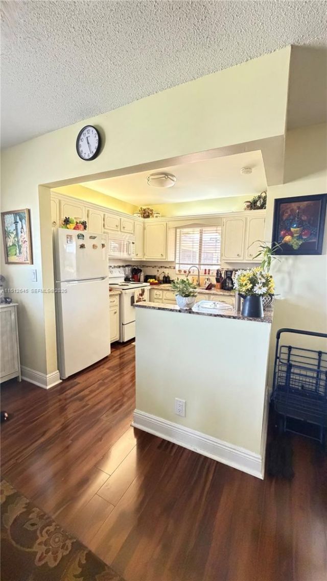 5300 Washington St, Unit D309, Hollywood, FL 33021 Photo