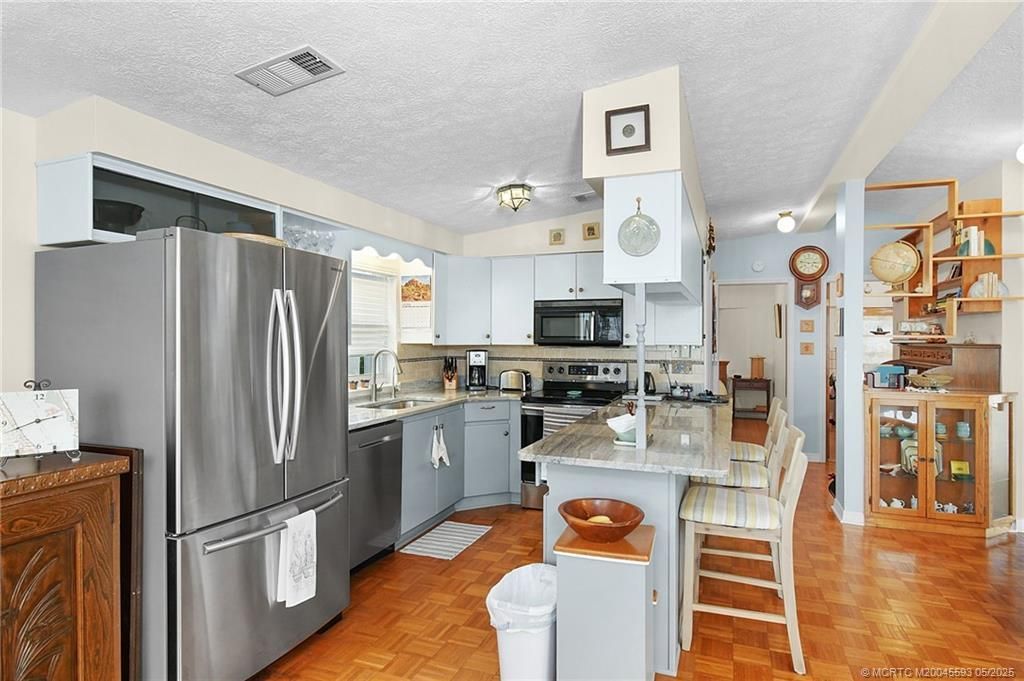 1094 Nettles Boulevard, Jensen Beach, FL 34957 Photo