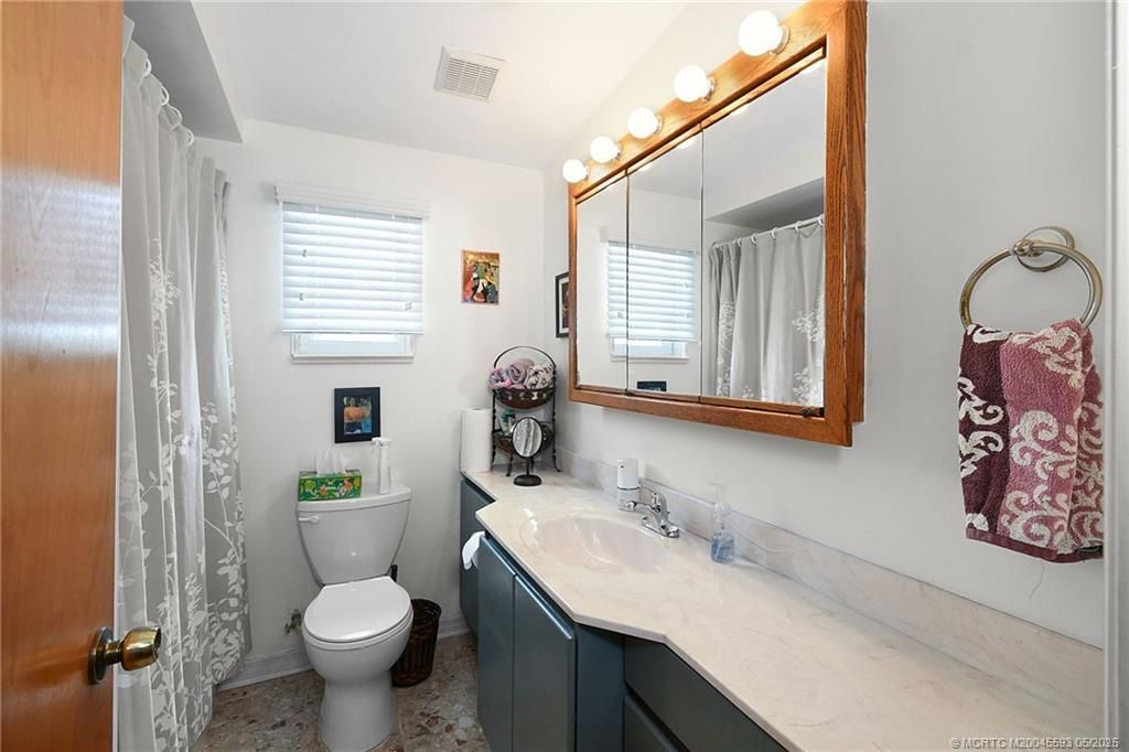 1094 Nettles Boulevard, Jensen Beach, FL 34957 Photo