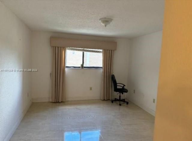 8517 NW 7th St, Unit 304, Miami, FL 33126 Photo