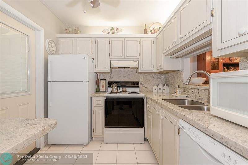 3430 NW 52nd Avenue, Unit 102, Lauderdale Lakes, FL 33319 Photo