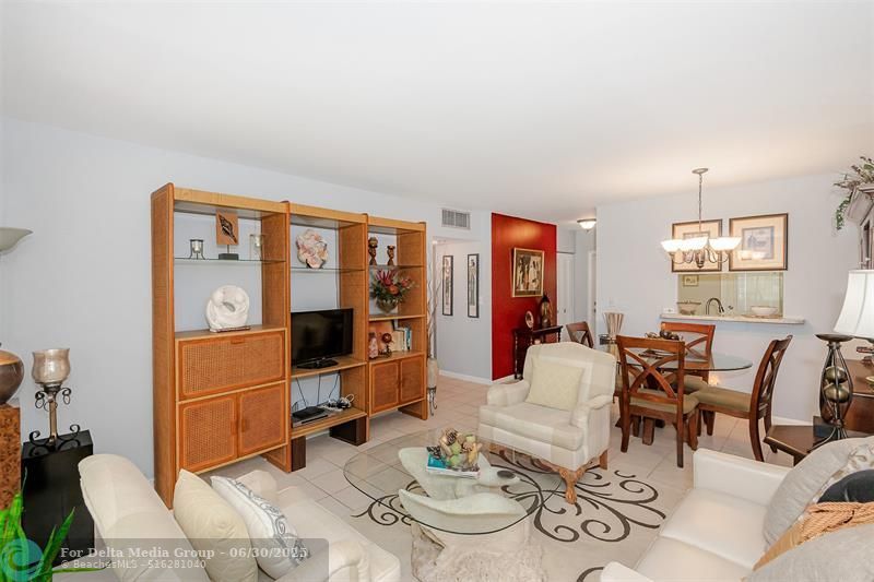 3430 NW 52nd Avenue, Unit 102, Lauderdale Lakes, FL 33319 Photo