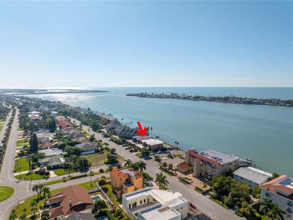 800 MADONNA BOULEVARD, Unit B, TIERRA VERDE, FL 33715