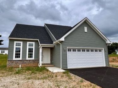 332 W FRITZ AVENUE, QUARRYVILLE, PA 17566