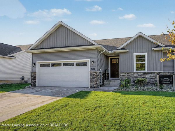 302 Vansickle Drive, Charlotte, MI 48813