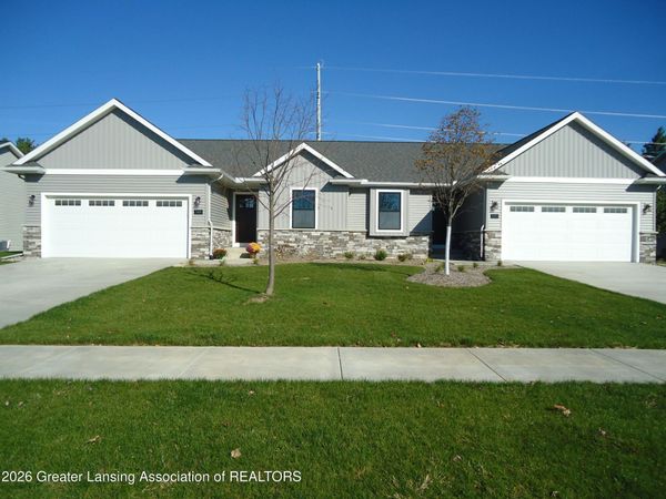 302 Vansickle Drive, Charlotte, MI 48813