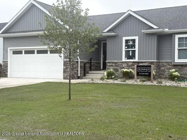 302 Vansickle Drive, Charlotte, MI 48813