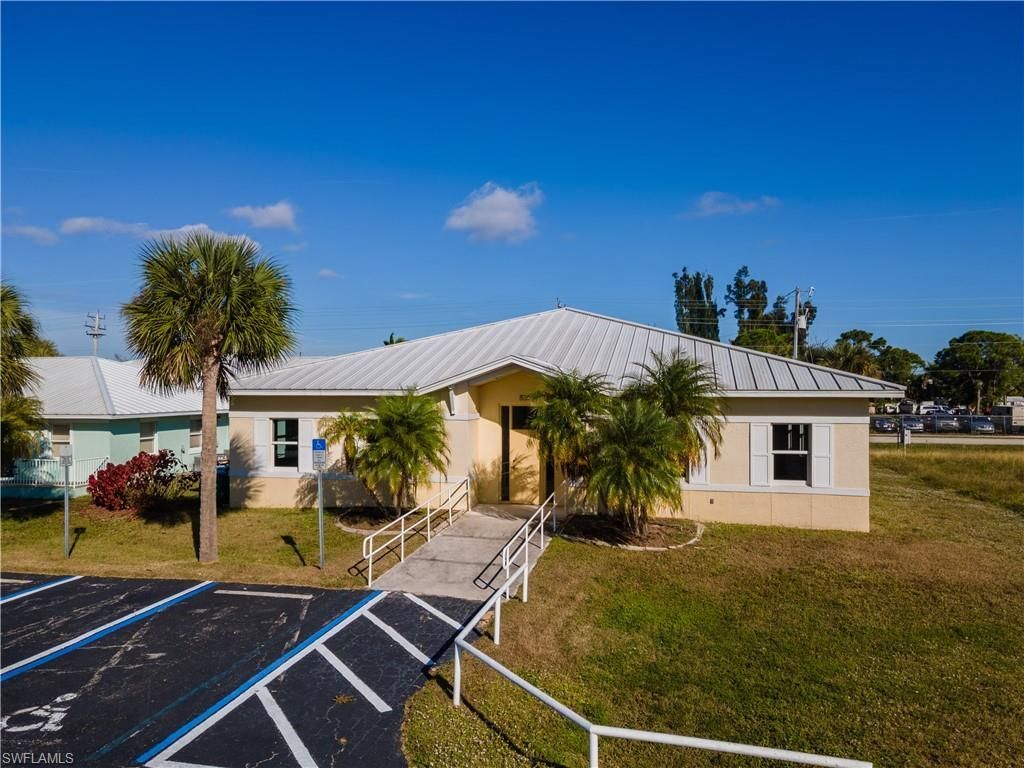 8359 Stringfellow Rd, Other, FL 33956 Photo