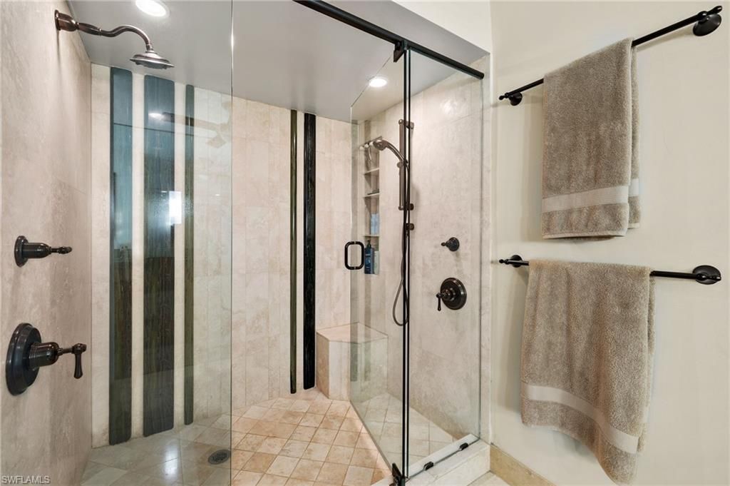 3951 Gulf Shore Blvd N, Unit PH 2C, Naples, FL 34103 Photo