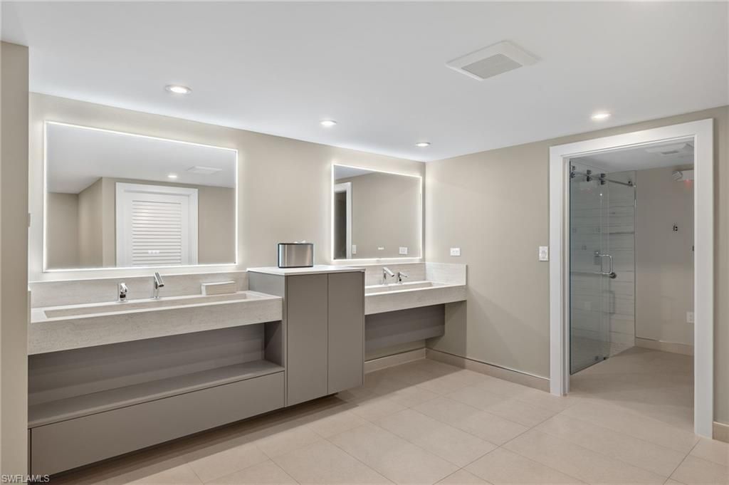 3951 Gulf Shore Blvd N, Unit PH 2C, Naples, FL 34103 Photo