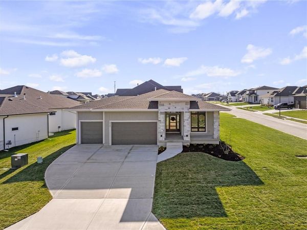 24195 W 91st Terrace, Lenexa, KS 66227