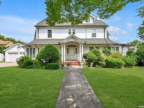 207-15 39th Avenue, Bayside, NY 11361