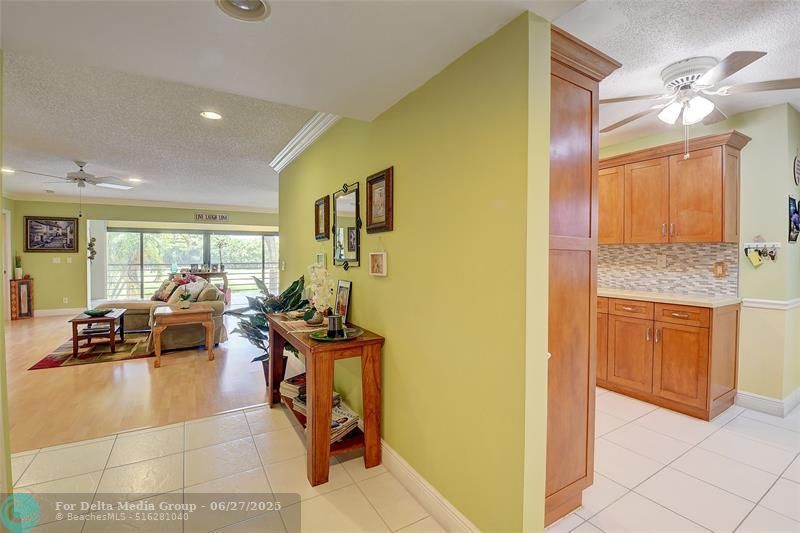 6422 Aspen Glen Circle, Unit 206, Boynton Beach, FL 33437 Photo