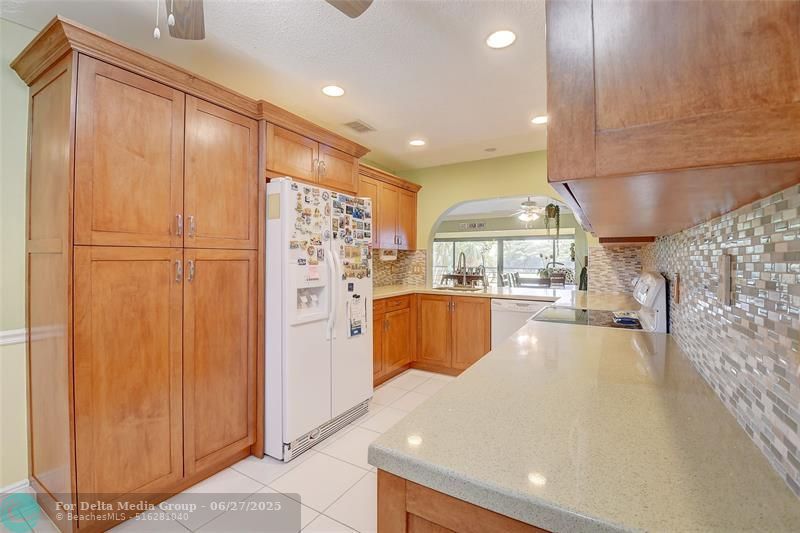 6422 Aspen Glen Circle, Unit 206, Boynton Beach, FL 33437 Photo