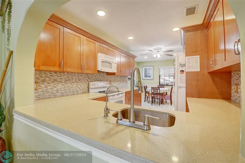 6422 Aspen Glen Circle, Unit 206, Boynton Beach, FL 33437 Photo