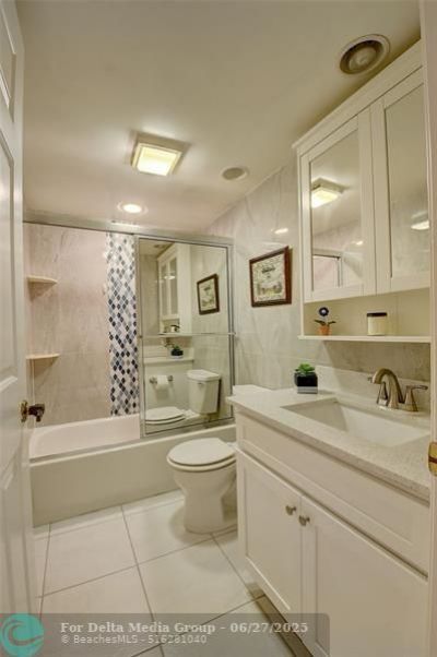 6422 Aspen Glen Circle, Unit 206, Boynton Beach, FL 33437 Photo